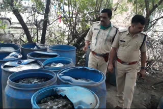 Kotwali police and civil line police seize raw liquor in joint operation