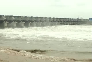 Flood flow to Pulichintala project