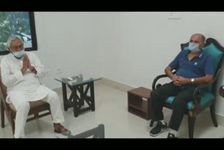 Sushant Singh's father meets Nitish Kumar