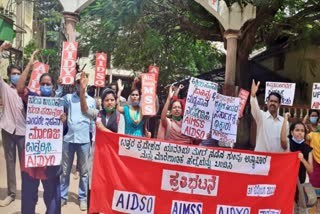 Protest in Dharwad condemning Hathras Gang Rape