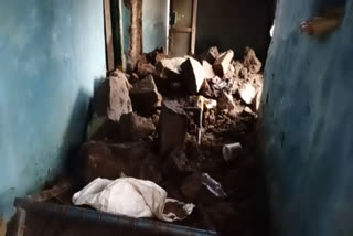 old women death due to the wall Collapsed in nagar karnool district