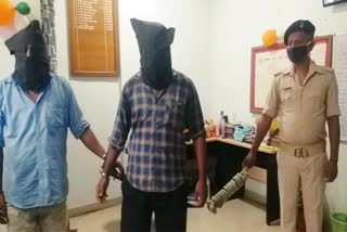 two criminal arrested in jamshedpur, crime news of jamshedpur, news of Jamshedpur Parsudih police station, जमशेदपुर में दो अपराधी गिरफ्तार, जमशेदपुर में अपराध की खबरें, जमशेदपुर परसुडीह थाना की खबरें