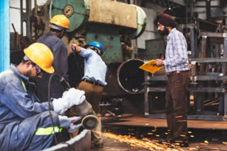 Eight core industries output contracts 8.5% in Aug