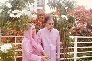 Dilip Kumar, Saira Banu spotted twinning in pink