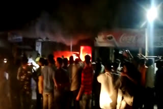 a-shop-caught-fire-in-kalsi-gate-market