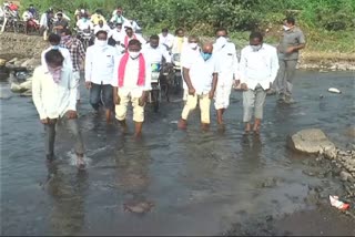 మారుమూల పల్లెల్లో ఎమ్మెల్యే పర్యటన