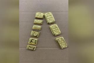 സ്വർണ വേട്ട  Karipur International Airport  കരിപ്പൂർ  Gold seized