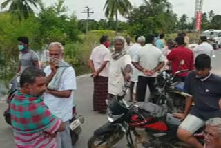 farmers protest at national high way at naidupeta