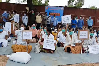 Protest various demands medical education contract-outsourcing employees
