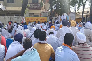 Assandh farmer protest against government for paddy purchase in karnal