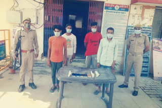 Dadri police detained 4 thieves