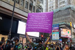 Hong Kong police arrest protesters