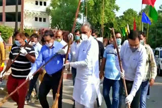 mla dudaram launches cleanliness drive in fatehabad