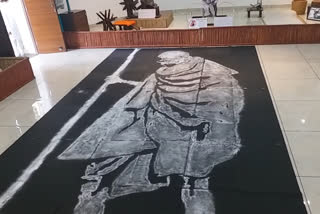 Chandigarh artist makes Mahatma Gandhi's portrait with salt