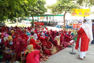 asha workers protest in gohana civil hospital