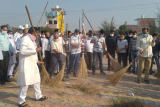 education minister kanwarpal gurjar launches cleanliness drive in yamunanagar