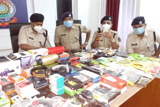Durg police arrested 10 theft