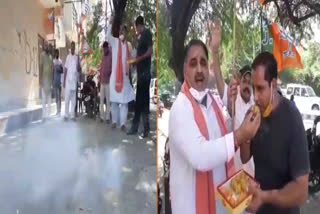 Mehrauli BJP district president Jagmohan Mahlawat celebrates after verdict of CBI court on Babri Masjid demolition case