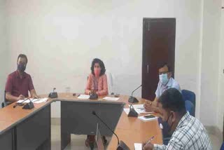 secretary-of-rural-development-department-holds-meeting-with-all-ddc-in-ranchi