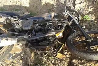 Bike rider dies in car collision in Chhatarpur Bada Malhara