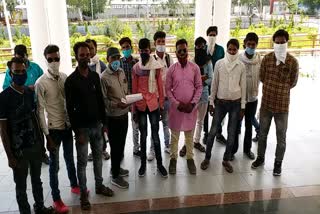 Student organization submitted memorandum to collector for action in Hathras case