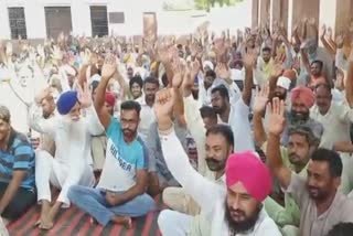 Village Ballamgarh Panchayat passes resolution against agricultural laws