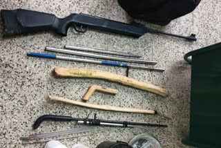 two held with Illegal guns
