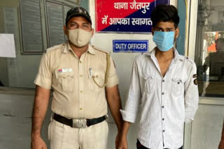 Jaitpur police arrested theft accused