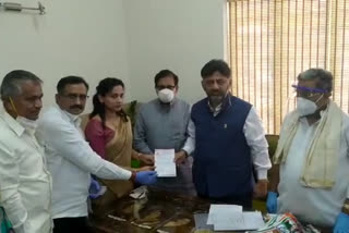 DK Ravi Wife Kusum officially joins the Congress party