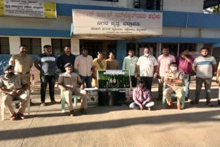 police-arrested-thieves-with-rs-6-dot-42-lakhs-worth