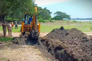 paramathivelur river maintenance to stop sand theft