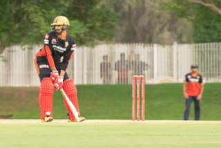 Padikkal takes pressure off the guy he's batting with