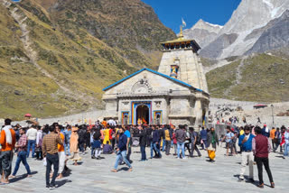 tourists in kedarnath in corona crisis