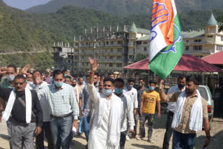 Congress protest in dharampur against Himachal government