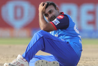 Delhi Capitals leg-spinner Amit Mishra out of IPL with fractured finger