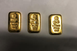 Smuggler arrested with gold at IGI Airport