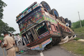 raichur lorry accident news