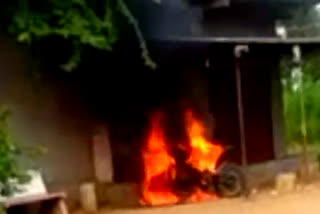 bike fire incident at bhiloda