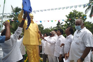 leader YS Rajasekhara Reddy statue erected at Pushadam Harijanwada krishna district