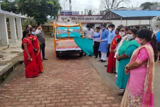 Mohan Markam flagged off vehicle