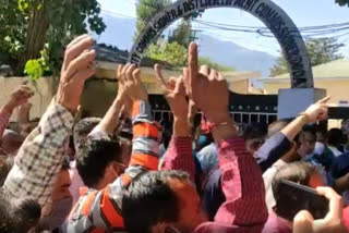 phe employees protest in doda