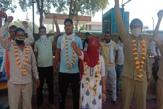 Cleaner workers on hunger strike in Charkhi Dadri