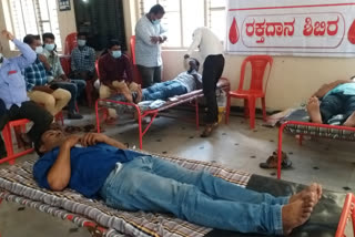 blood donation camp by protesters in koppal