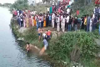 girl dead body found in deoghar, girl dead body found in Nandan lake Deoghar, girl committed suicide in deoghar, देवघर में मिली लड़की की लाश, देवघर में युवती ने की आत्महत्या, देवघर के नंदन लेक में मिला लड़की का शव