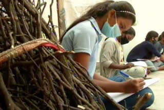 Children in this Maharashtra's village speak Japanese