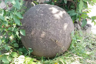 spherical boulders