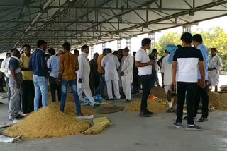 Strike of agricultural produce market workers ended, large number of farmers reached to sell their crops