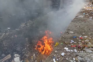 fire in Uttam Nagar Garbage