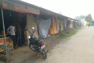 Crisis of livelihood in front of shopkeepers