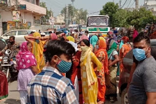 Women protest  at MLA office over the problem of water logging in kirari